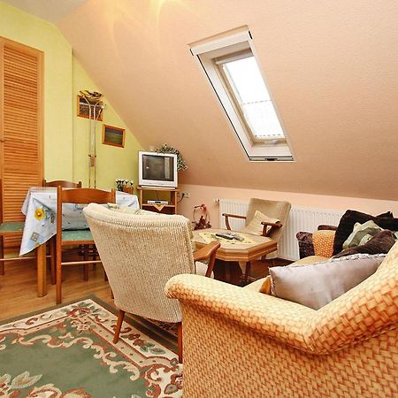 Apartment In Luckaitztal Gossda With Parking Space エクステリア 写真