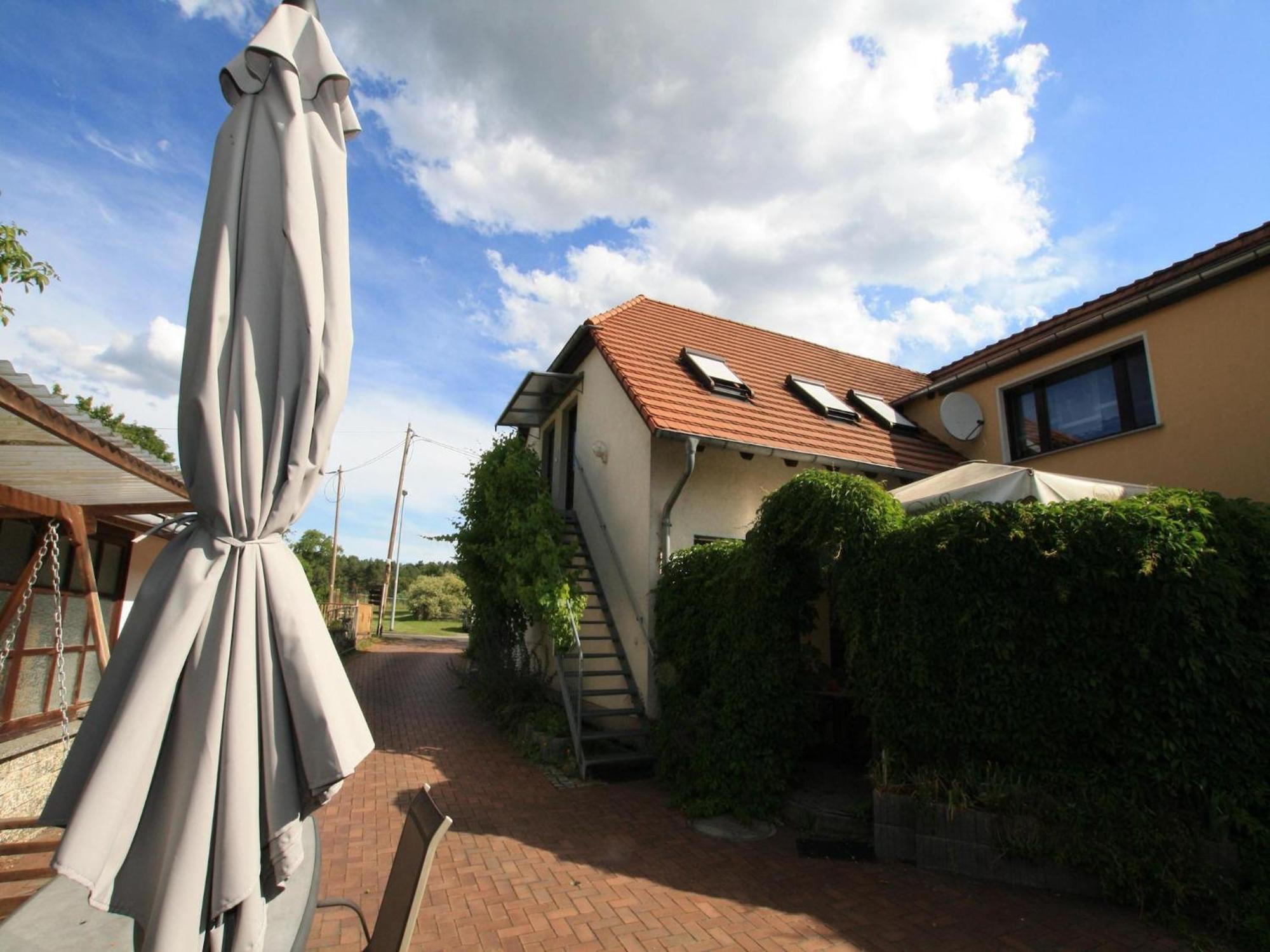 Apartment In Luckaitztal Gossda With Parking Space エクステリア 写真